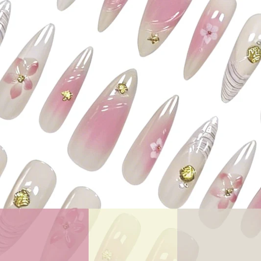 Florale Eleganz Nageldekoration Karnz